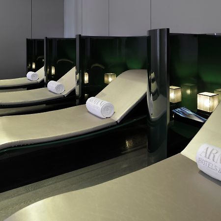 Armani Hotel Dubai, Burj Khalifa Esterno foto The Armani/Remedies spa at the Armani/Hotel Dubai