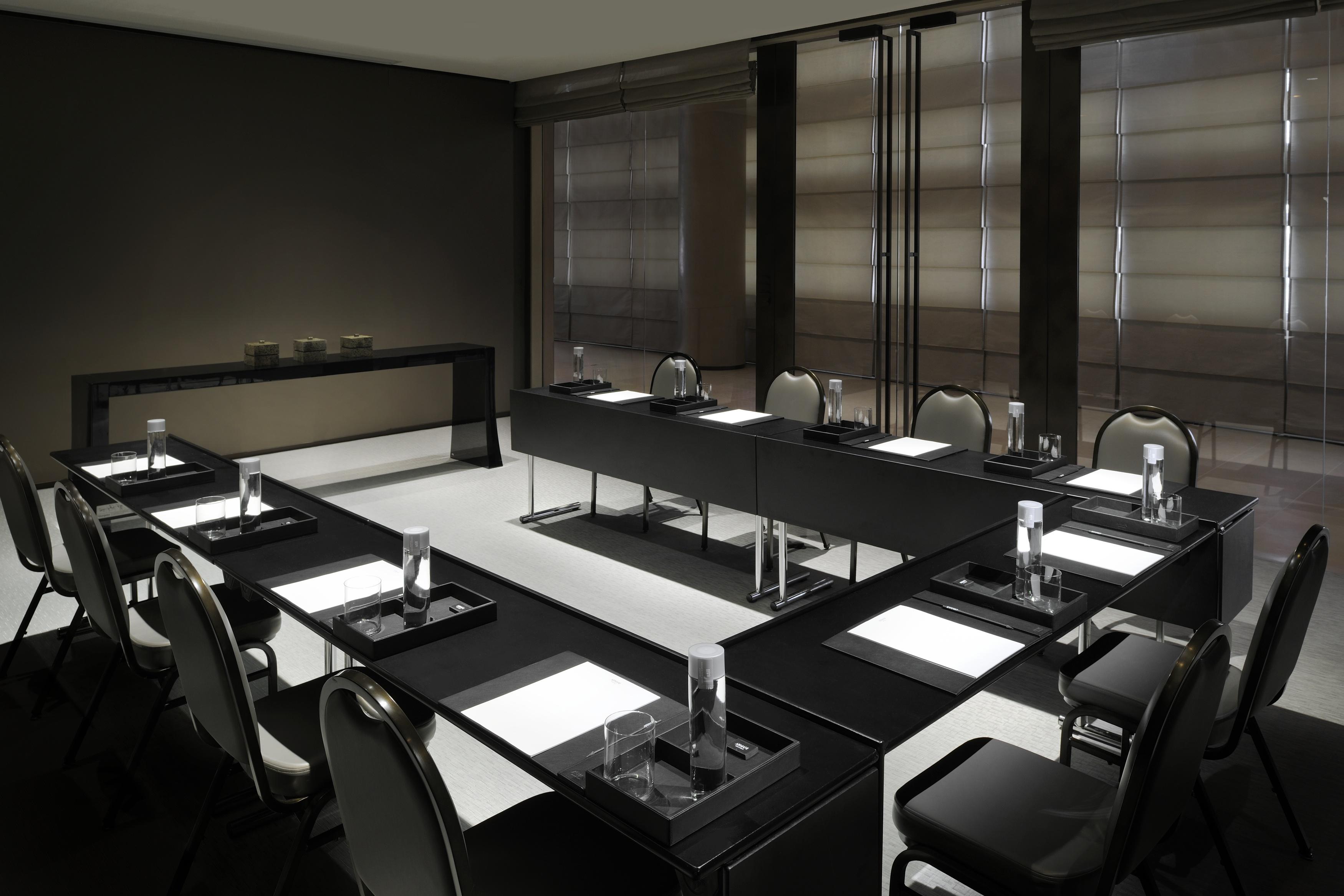 Armani Hotel Dubai, Burj Khalifa Esterno foto The boardroom at The Dorchester