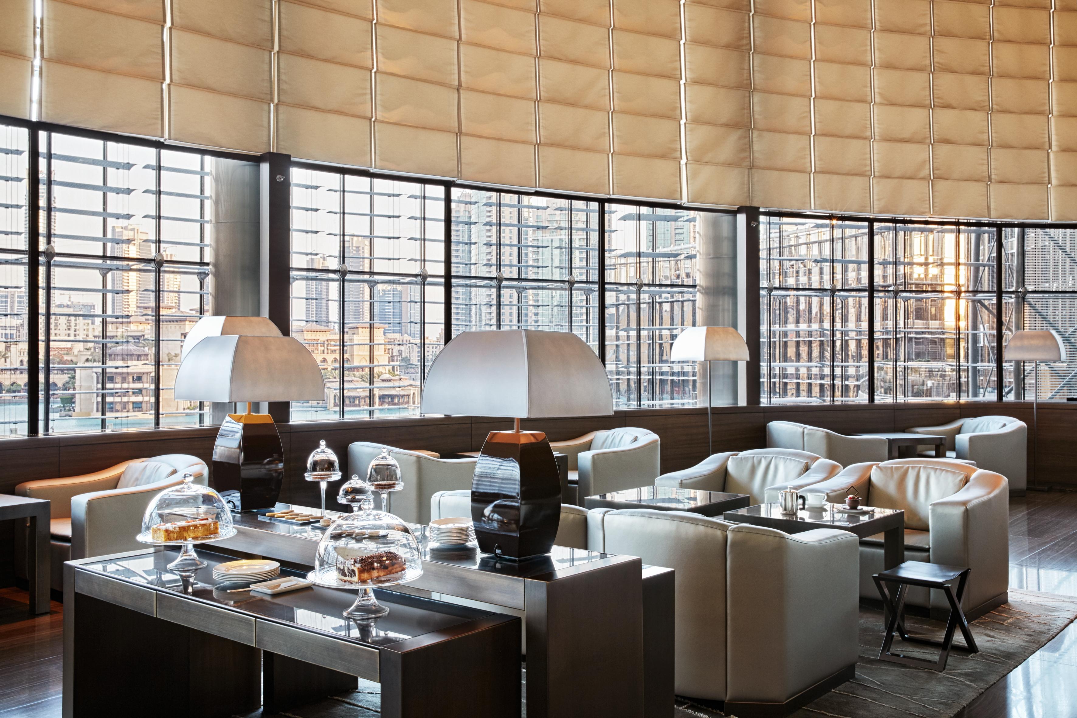 Armani Hotel Dubai, Burj Khalifa Esterno foto The lounge at the airport