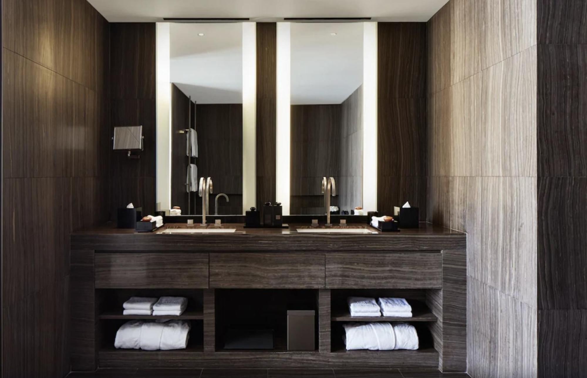 Armani Hotel Dubai, Burj Khalifa Esterno foto Bathroom