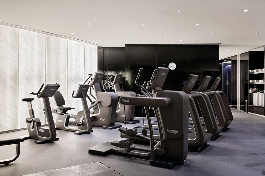 Armani Hotel Dubai, Burj Khalifa Esterno foto The gym at The Standard London
